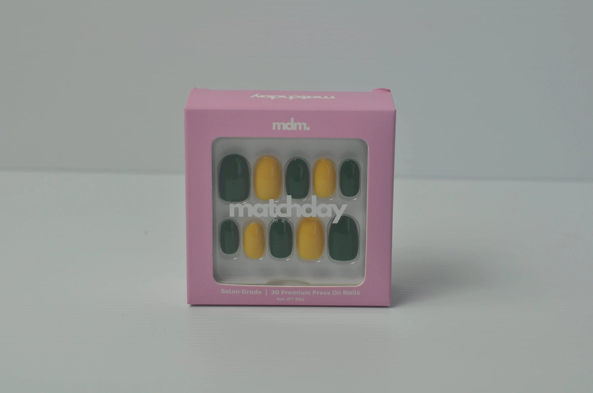 Strike Gold  press-on nails (30PC) Matchday Mani
